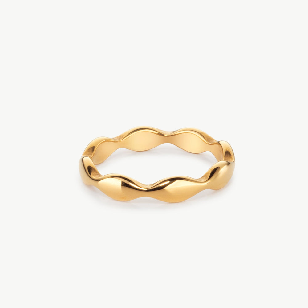 Wavy Ring Band